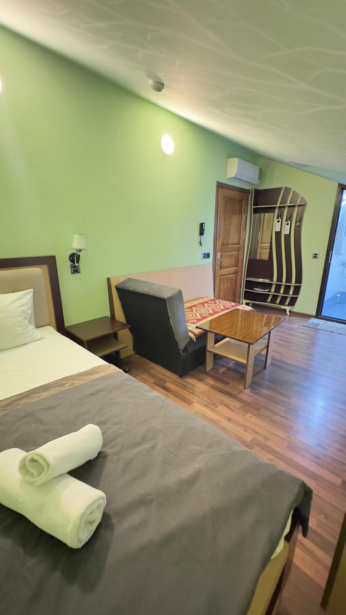Şǝki Yaffle Inn Shaki Boutique Hotel מראה חיצוני תמונה