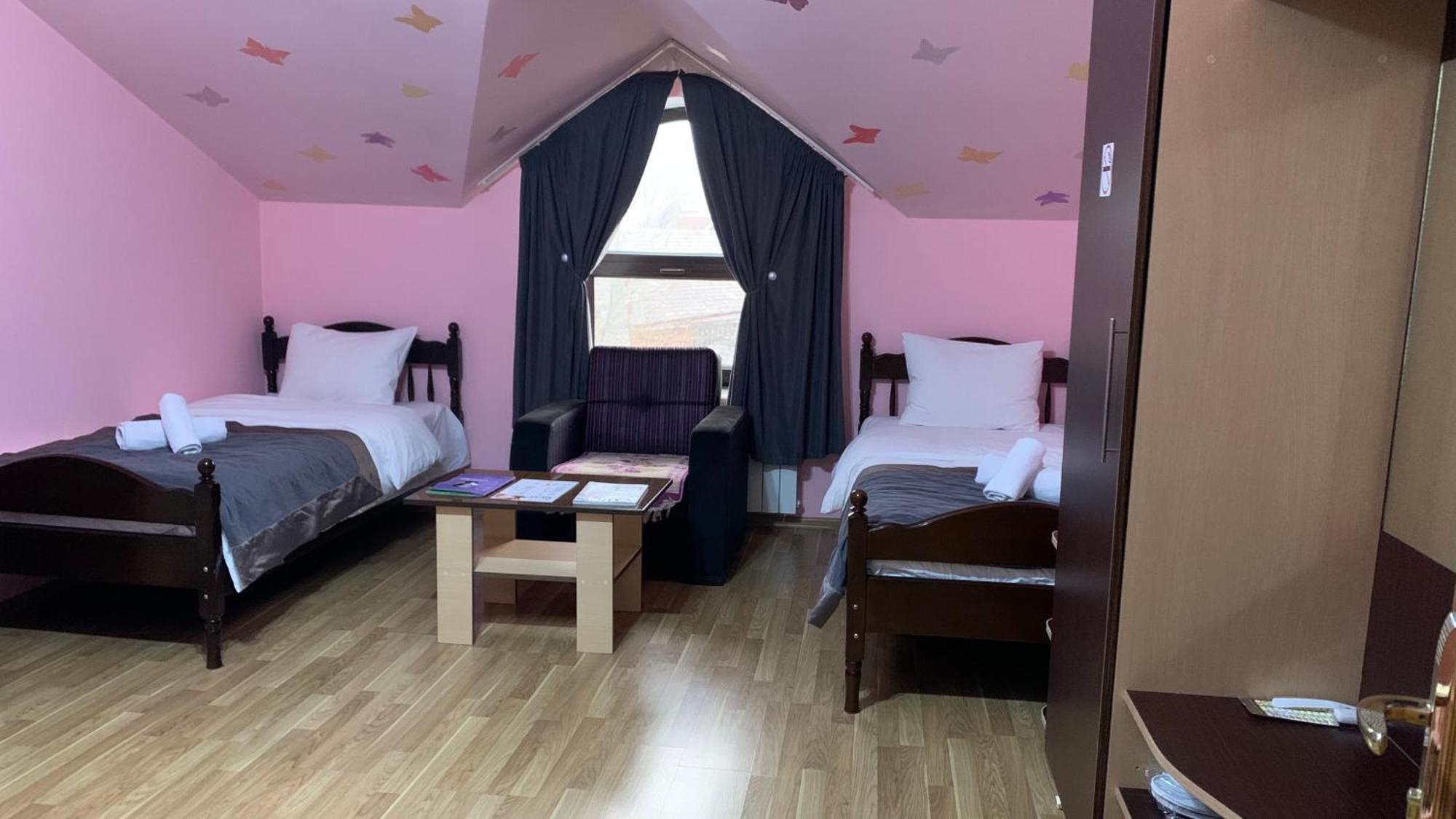 Şǝki Yaffle Inn Shaki Boutique Hotel חדר תמונה