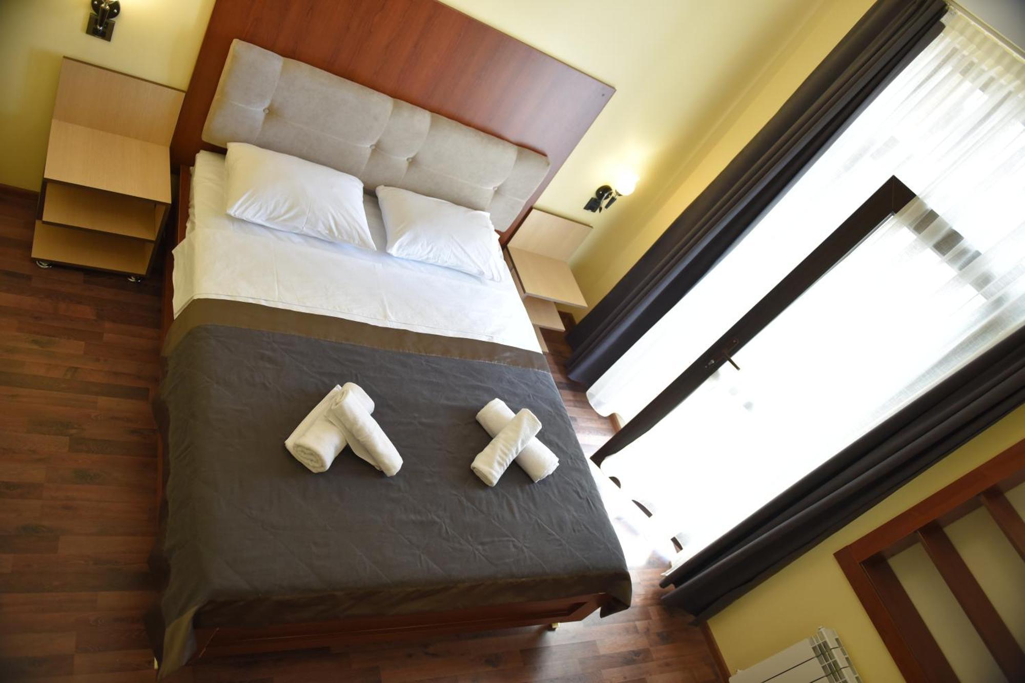Şǝki Yaffle Inn Shaki Boutique Hotel מראה חיצוני תמונה